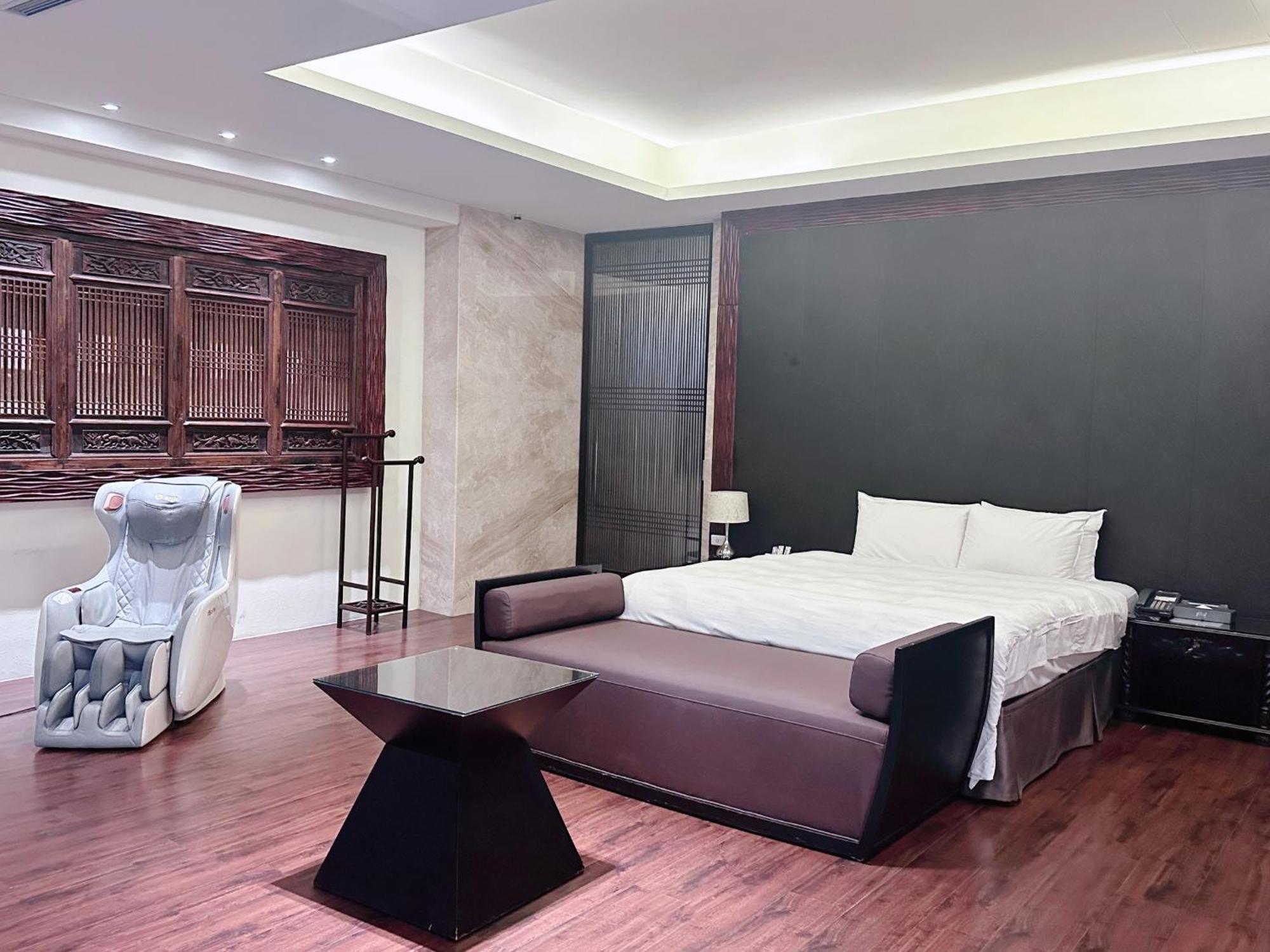 Orient Luxury Villa Motel Huwei Exteriör bild