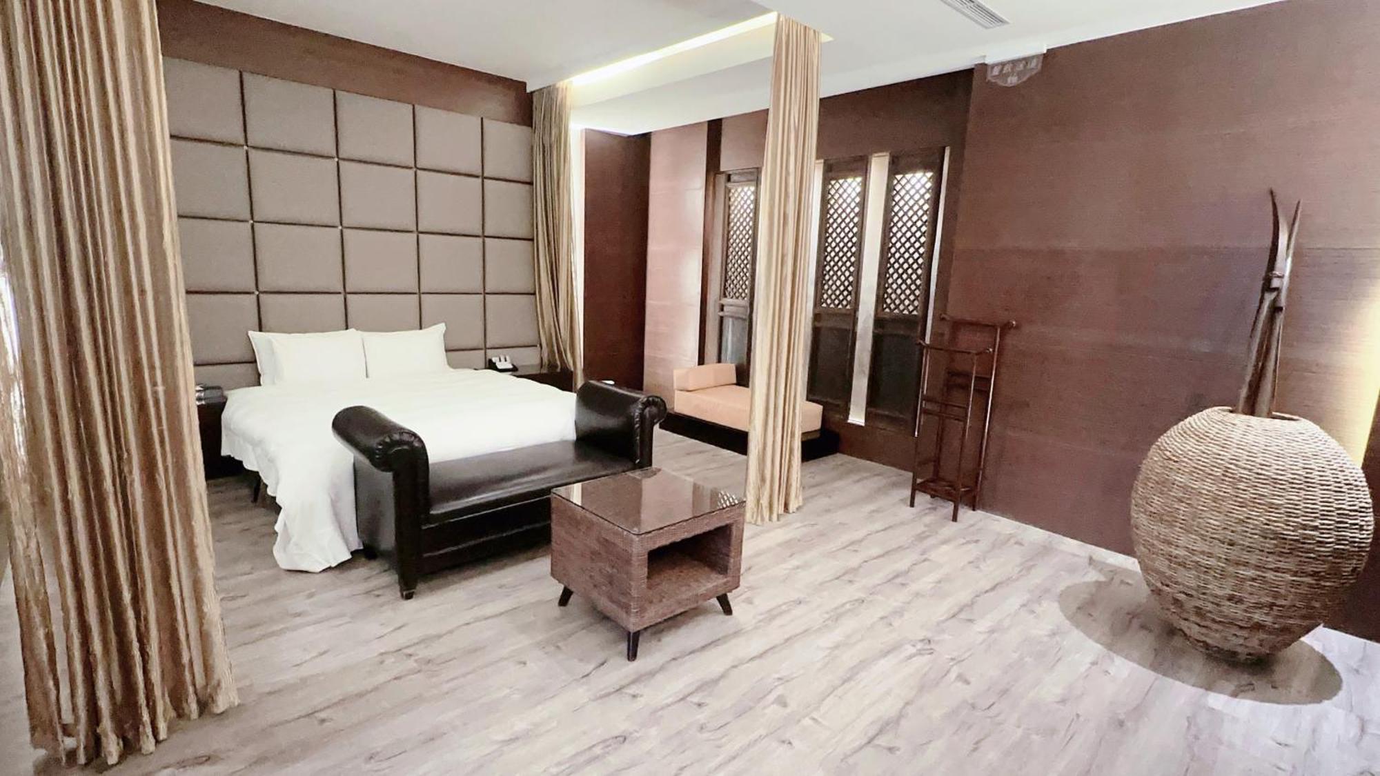 Orient Luxury Villa Motel Huwei Exteriör bild