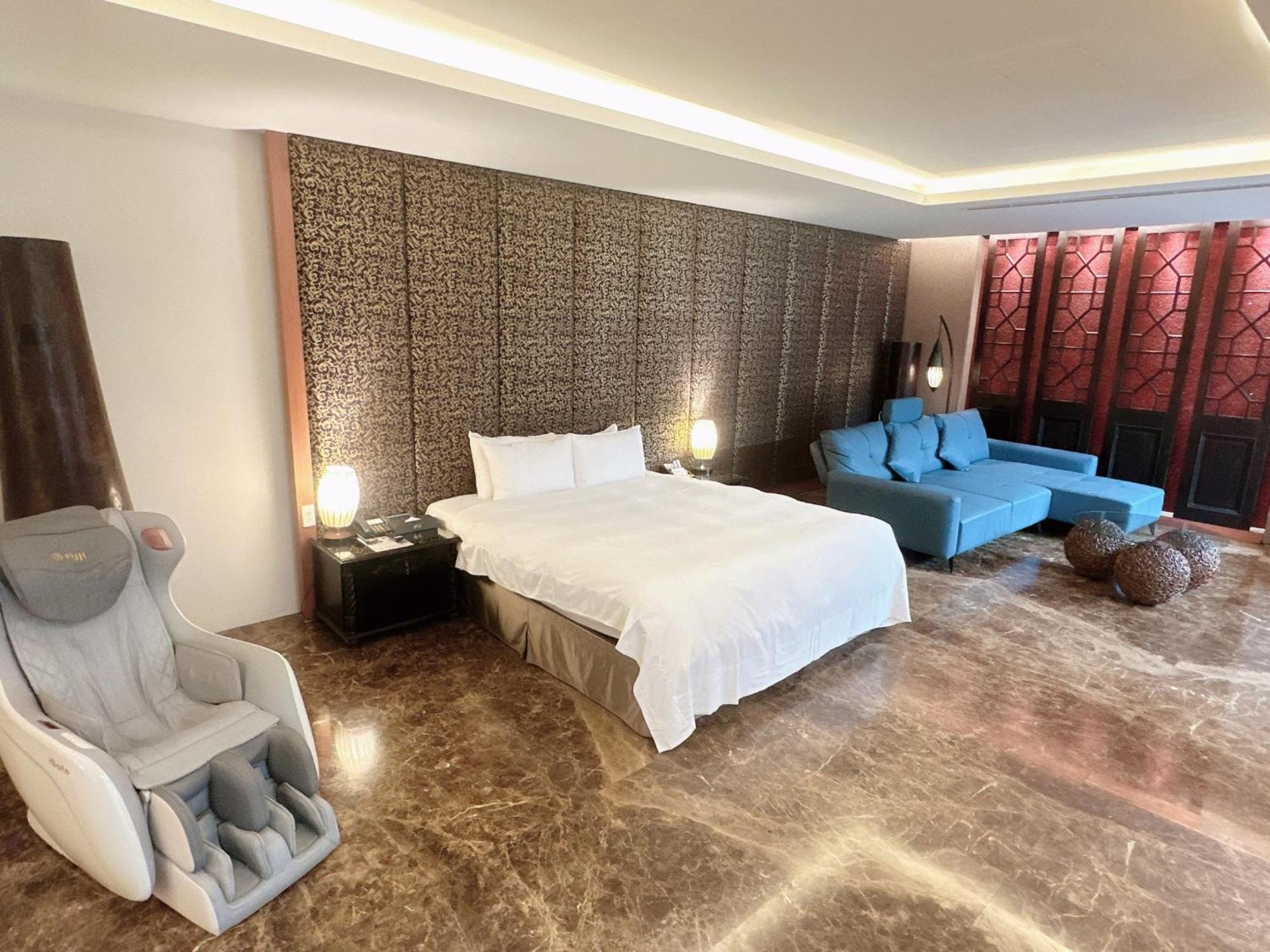 Orient Luxury Villa Motel Huwei Exteriör bild