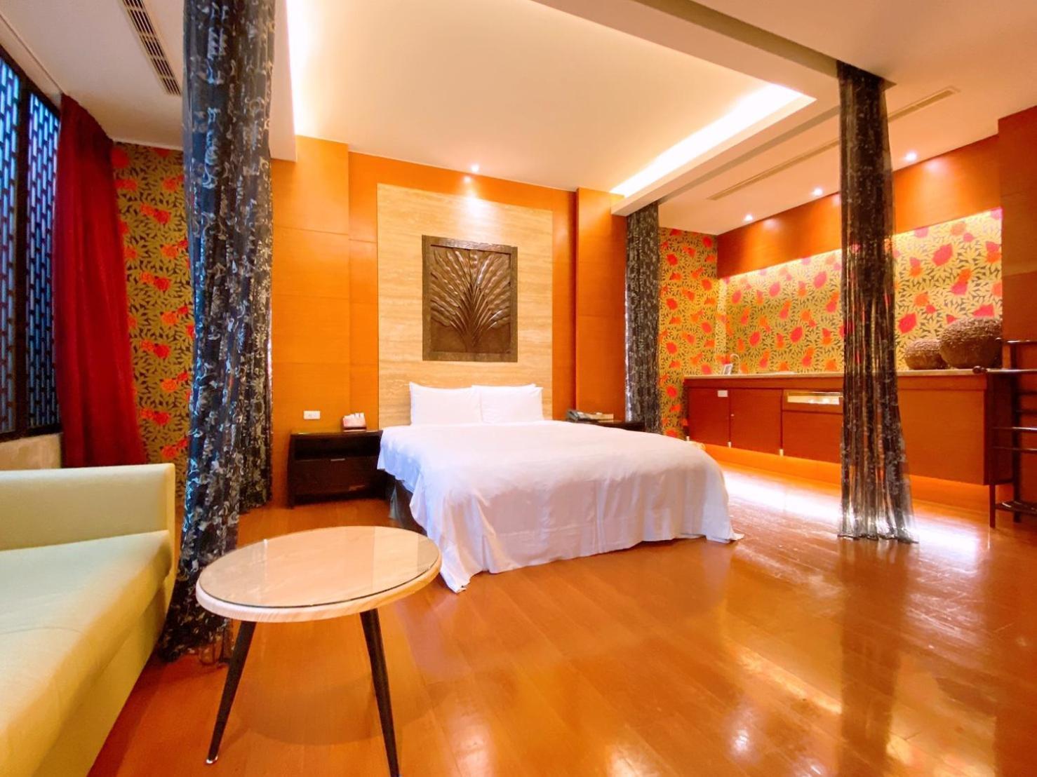 Orient Luxury Villa Motel Huwei Exteriör bild