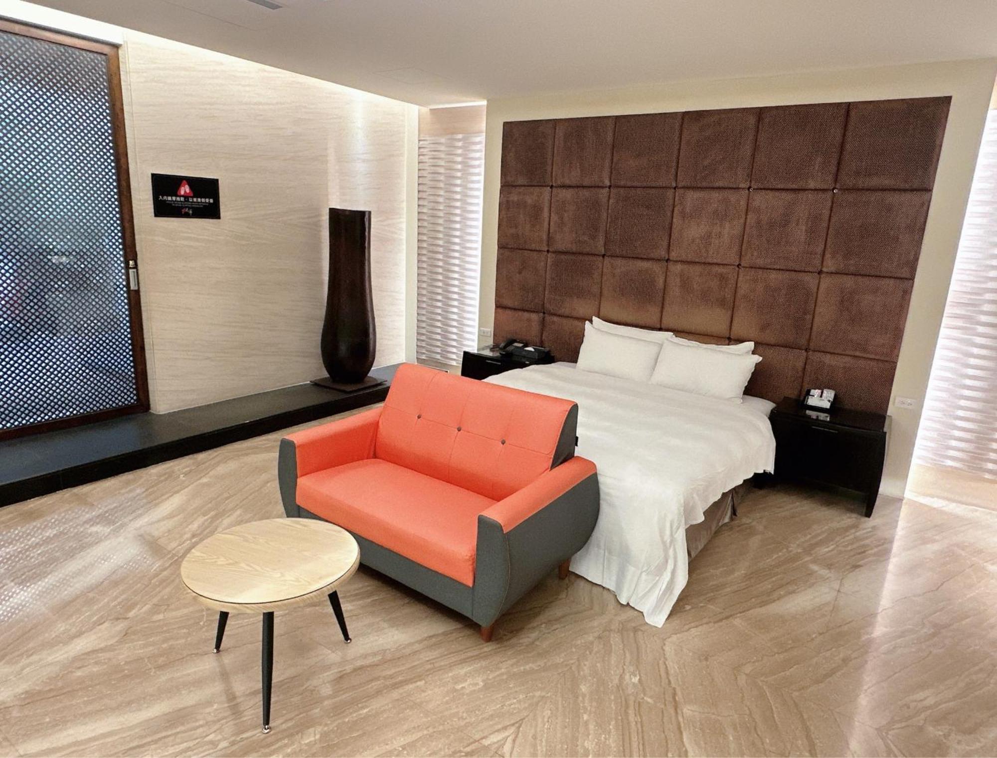 Orient Luxury Villa Motel Huwei Exteriör bild