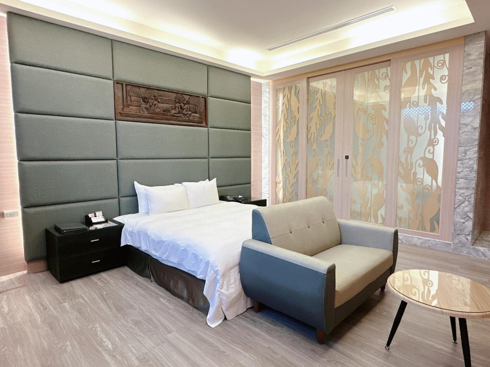 Orient Luxury Villa Motel Huwei Exteriör bild