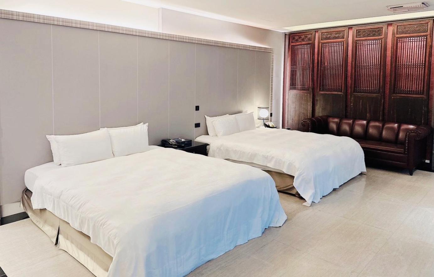 Orient Luxury Villa Motel Huwei Exteriör bild